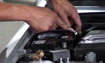 Como trocar a bateria do carro