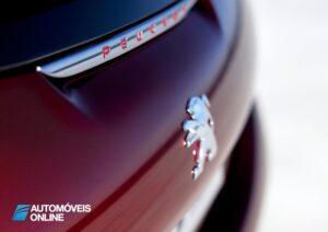 Peugeot 208 GTi Concept 2013 para-choques trazeiro