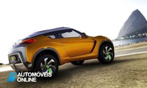 New Nissan Extrem concept car 2013 right profile view