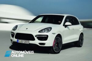New Porsche Cayenne Turbo S front front left 2013