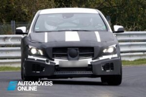 Novo Mercedes-Benz CLA 45 AMG Espiado a realizar testes front view