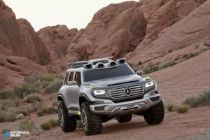 Concept-car Mercedes Ener-G-Force front right view L.A. Auto Show Design Challenge