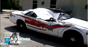 Insólito! Por vingança esmagou carros da polícia