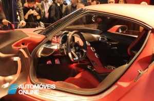 New Alfa Romeo 4C interior view 2013