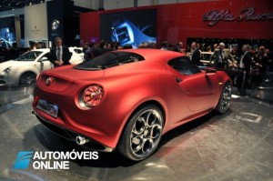 New Alfa Romeo 4C rear view 2013