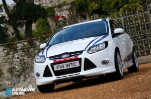 New Ford Focus WTCC 202cv road version front left view 2013