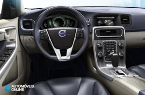 New Volvo V60 Híbrido 2013 interior hayle view