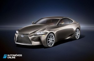 Estreia Mundial! Lexus apresenta novo IS