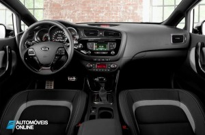 Kia Cee´d interior view 2013