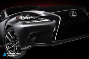 New Lexus IS 2013 Right corner fron view
