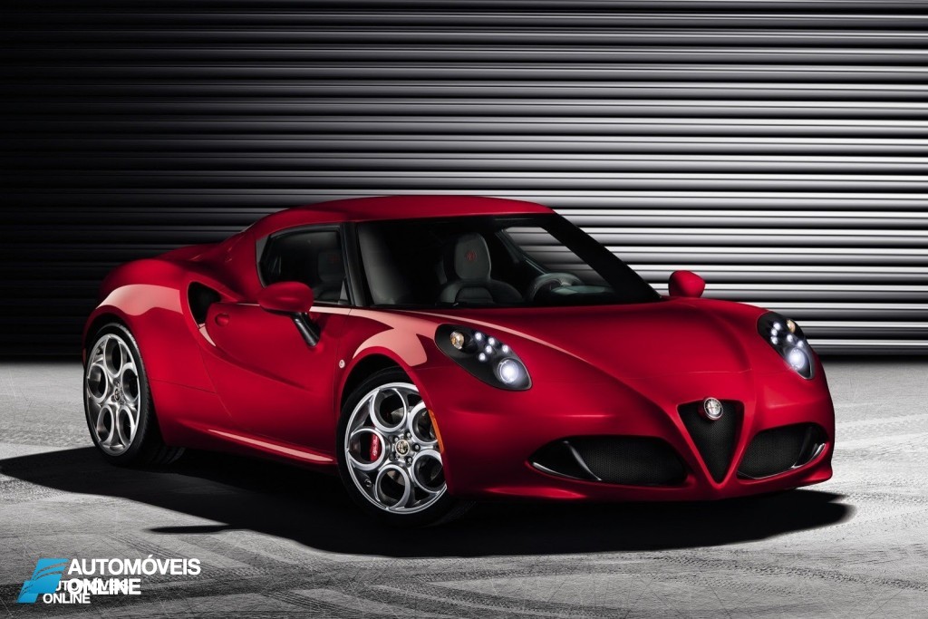 Revelado o Interior! Primeiras fotos do lindíssimo Alfa Romeu 4C