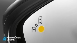 Tecnologia nos Automóveis, quais são e para que servem? Sensor de Ângulo Morto