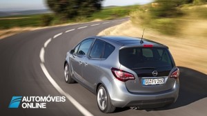 New Opel Meriva 2014 reaw left view