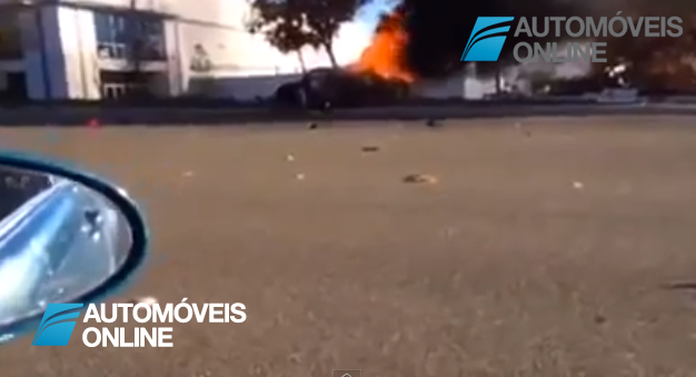 Veja o Vídeo que mostra Porsche do actor Paul Walker a arder