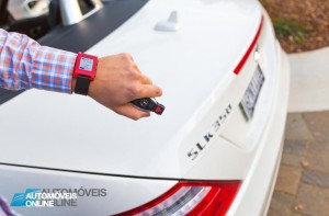 Inovação Mercedes-Benz! Relógio comunica com o carro