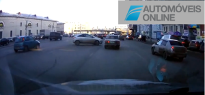 Espectáculo! Insólito - Será o melhor estacionamento do mundo ou outra coisa qualquer?