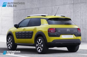 New Citroen C Cactus left quarter rear view 2014