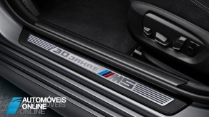 Bmw M5 30 Anos doors open view
