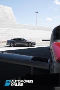 New RENAULT TALISMAN right profile view 2015