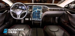 Tesla. O sistema Summon