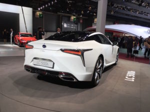 Salão Automóvel de Paris Lexus