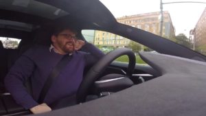 Novos modelos Tesla são 100% autónomos. O construtor americano de automóveis, Tesla, anunciou que todos os novos Tesla vão ser totalmente autónomos.