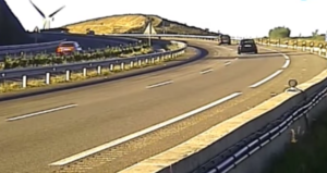 Condutora apanhada em contramão