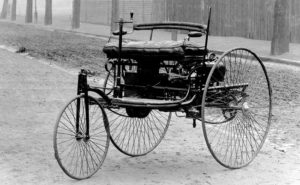 BENZ PATENT-MOTORWAGEN (1885), e considerado o pai de todos os carros. Foi o primeiro com motor patenteado