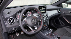 Mercedes-Benz ou GLA Audi Q2