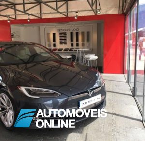 Tesla. Primeira loja no Porto