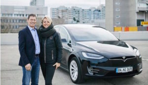 Mercedes tenta copiar Tesla. Sabe qual foi o resultado?